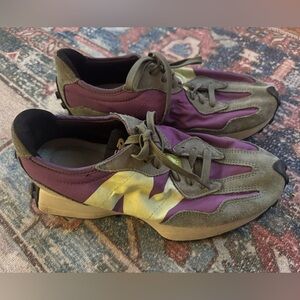 New Balance 327 sneakers